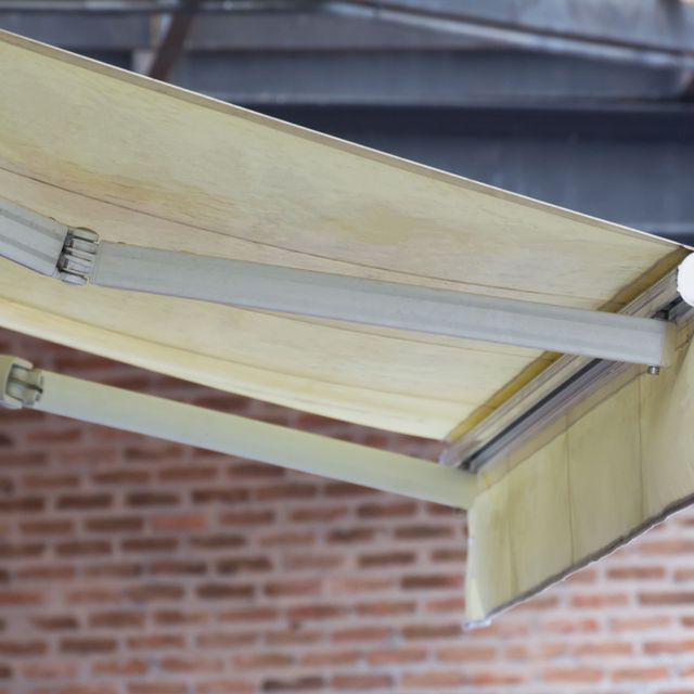 Toldo amarillo manual